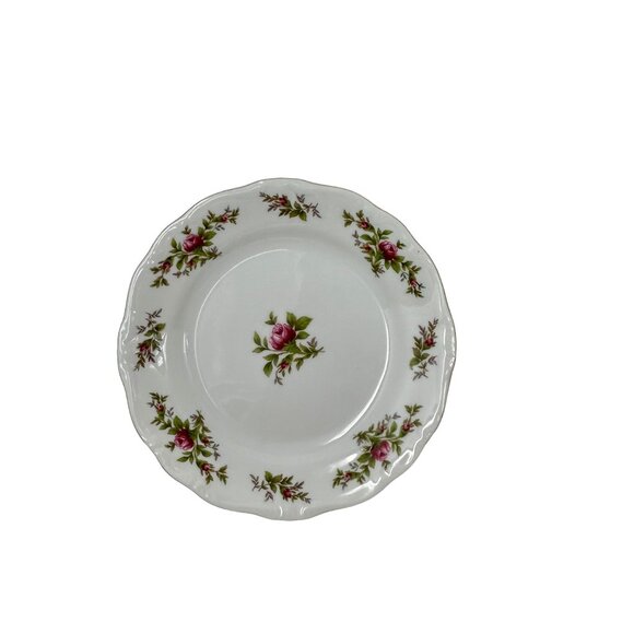 6 China Saucers and 1 Dessert Plate - Vintage - Floral Prints - Picture 3 of 8